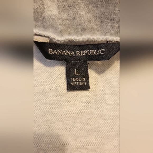 NWOT - Banana Republic Off-shoulder Flannel Sweater - Size L - Picture 4 of 5